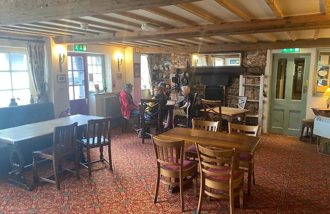 The Coach And Horses-1